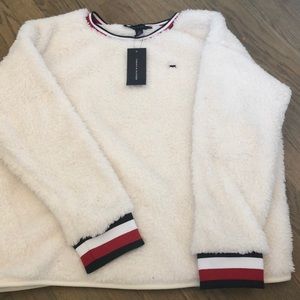 Tommy Hilfiger sweater